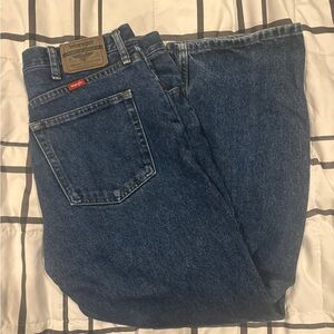 Wrangler Men's Deep Blue Relaxed Jeans